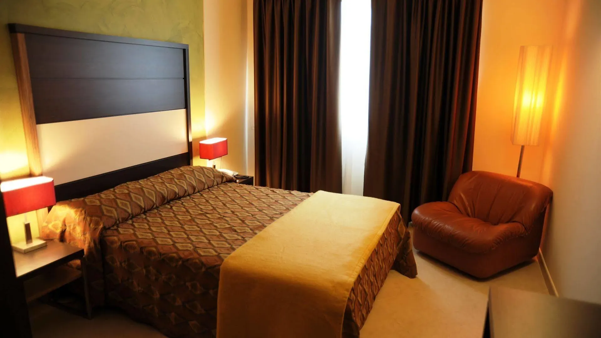 Viola Palace Hotel Villafranca Tirrena