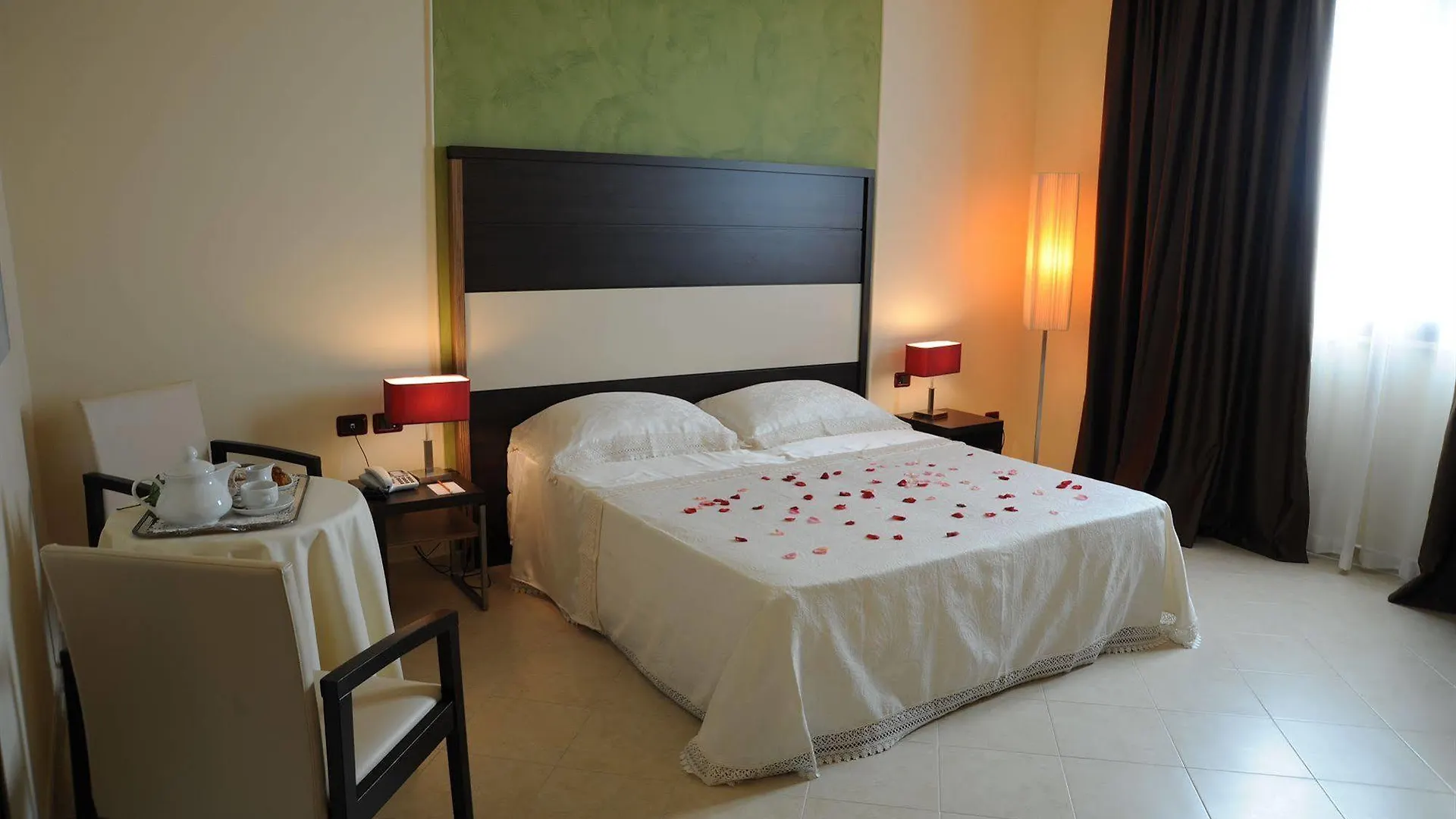 Viola Palace Hotel Villafranca Tirrena