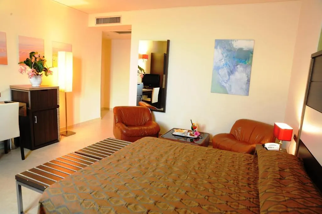 Viola Palace Hotel Villafranca Tirrena