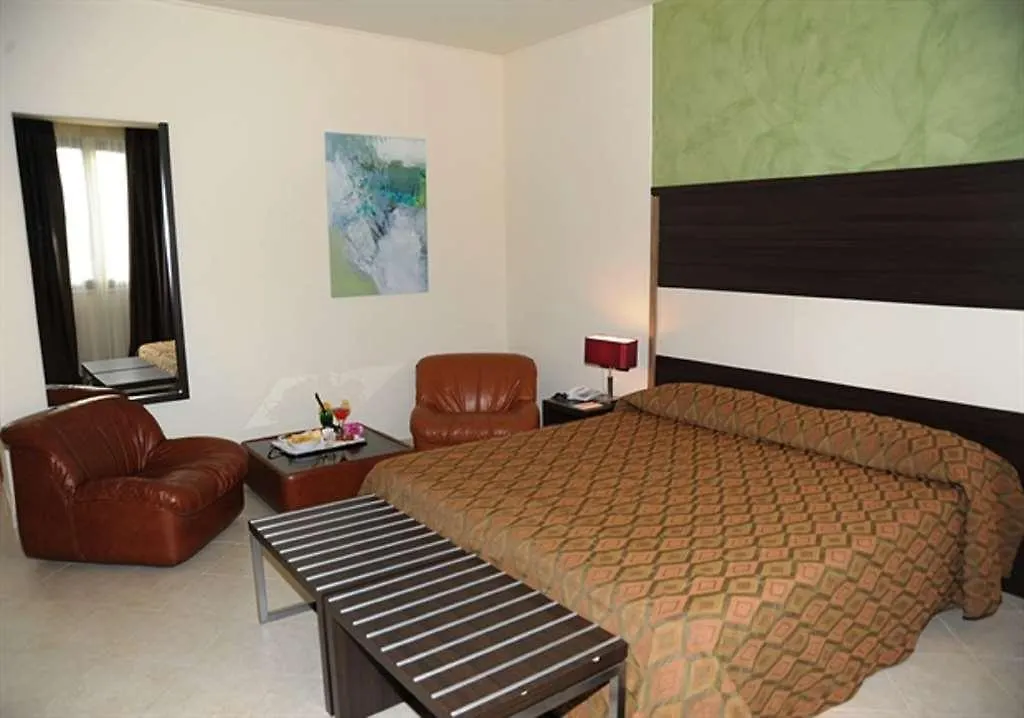 Viola Palace Hotel Villafranca Tirrena