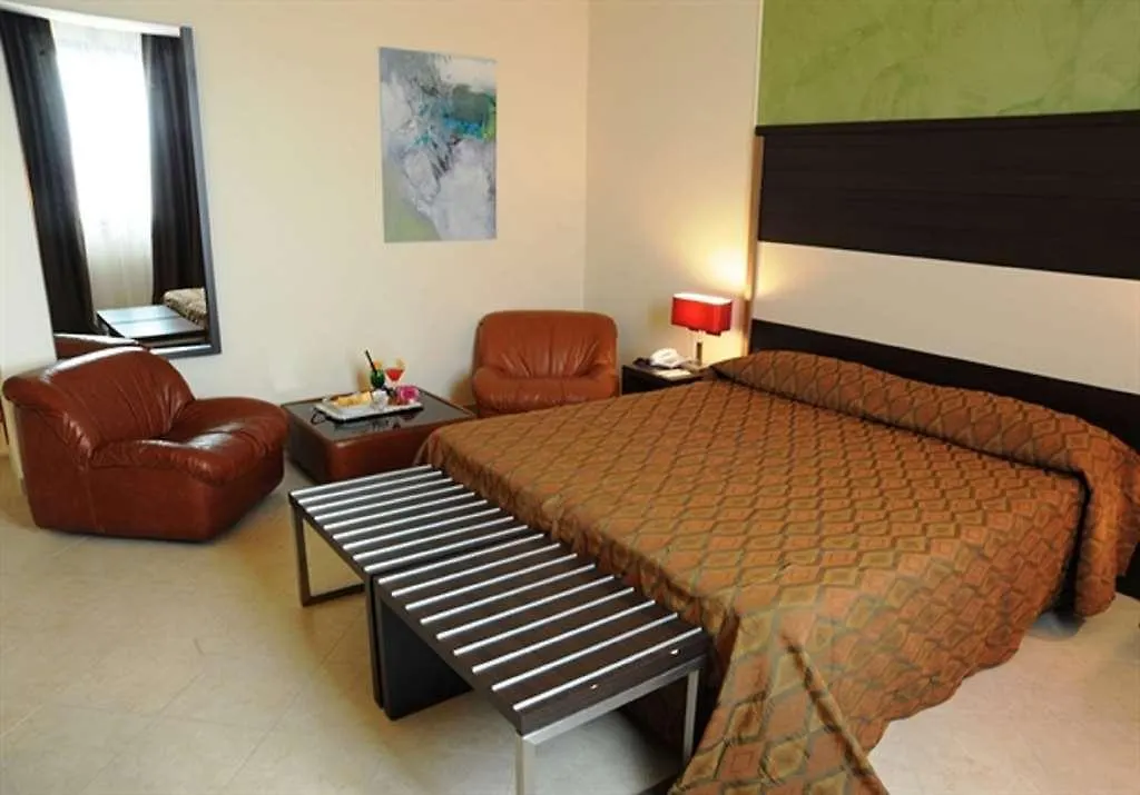Viola Palace Hotel Villafranca Tirrena