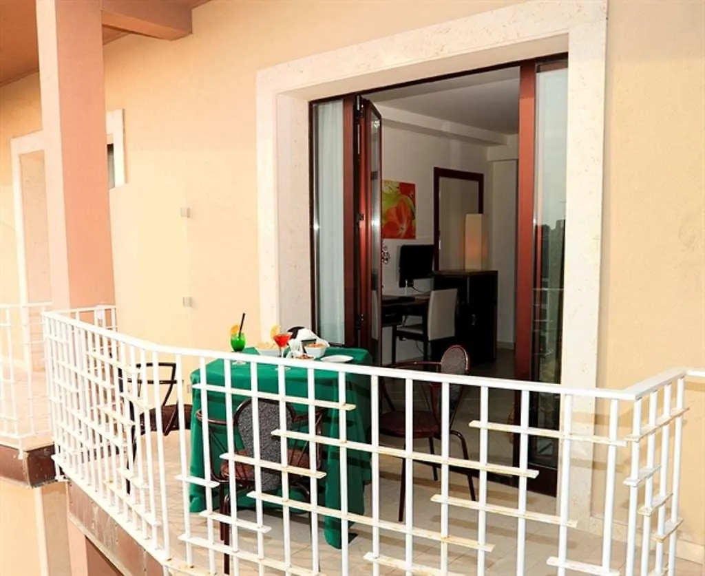 Viola Palace Hotel Villafranca Tirrena